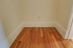 custom baseboard - Simmons Custom Cabinetry & Millwork Inc.