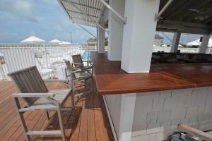 ipe exotic hardwood bar top - Simmons Custom Cabinetry & Millwork Inc.